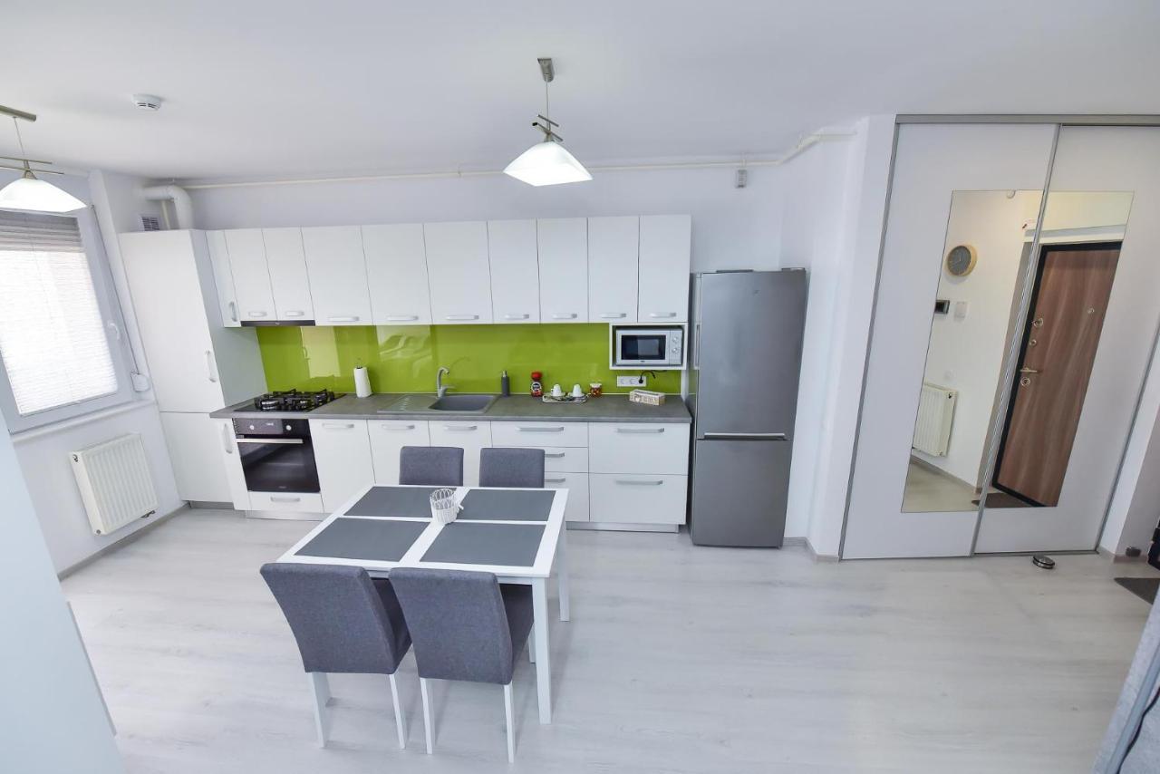 Stylish Stay - Executive - Private Parking And Central Location Oradea Luaran gambar